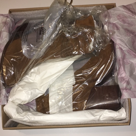 *SALE* Jessica Simpson Sesley Block-Heel Booties - Picture 4 of 4